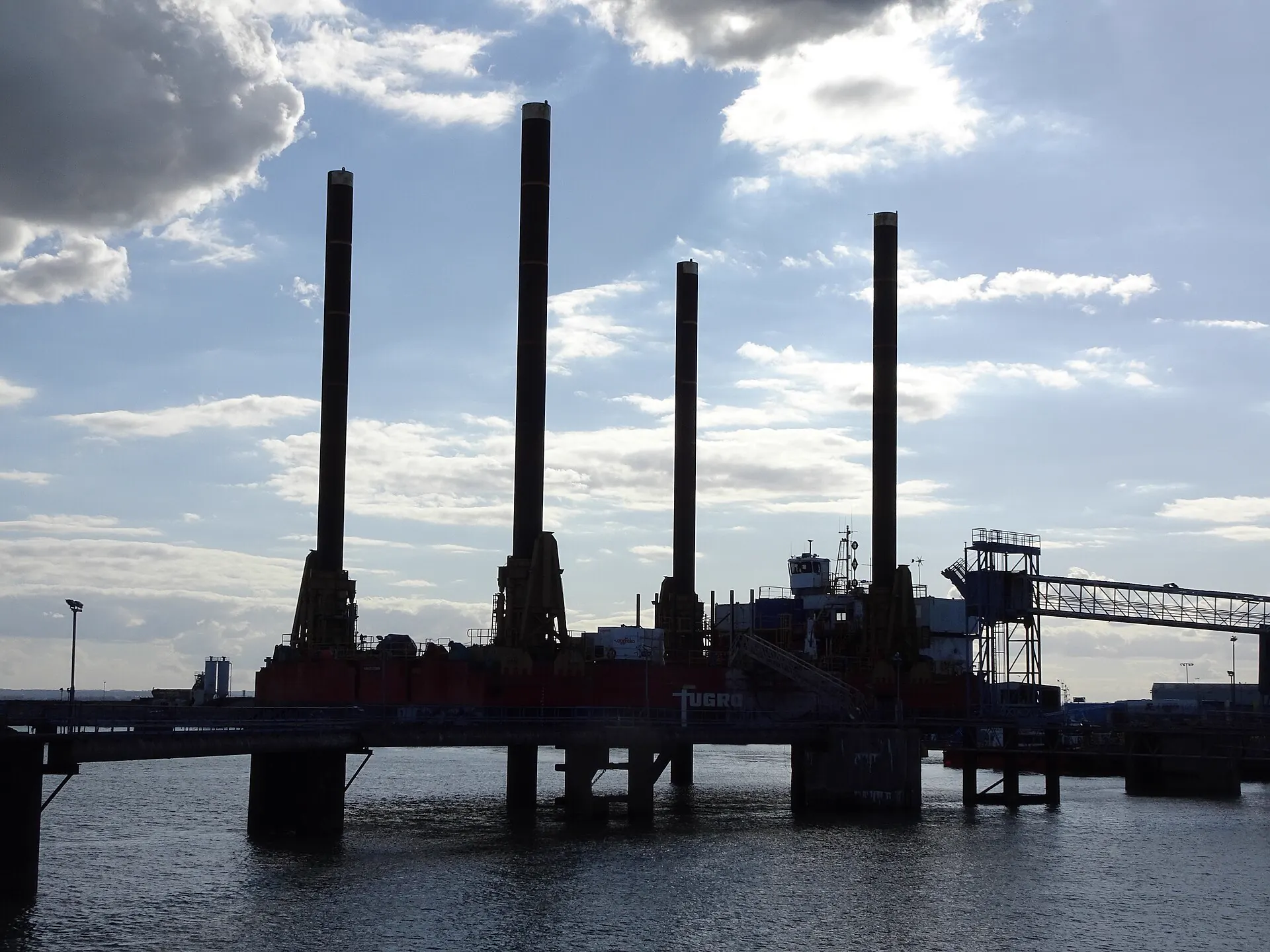 Plataforma de producción de petróleo y gas costa afuera